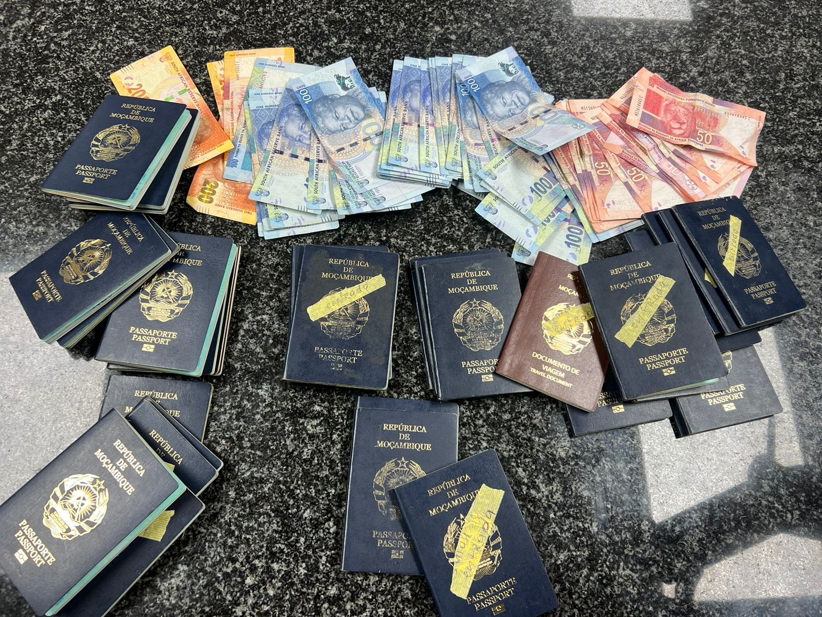 Commissioner Masiapo praises guards for arresting suspect with 34 passports at Lebombo Border