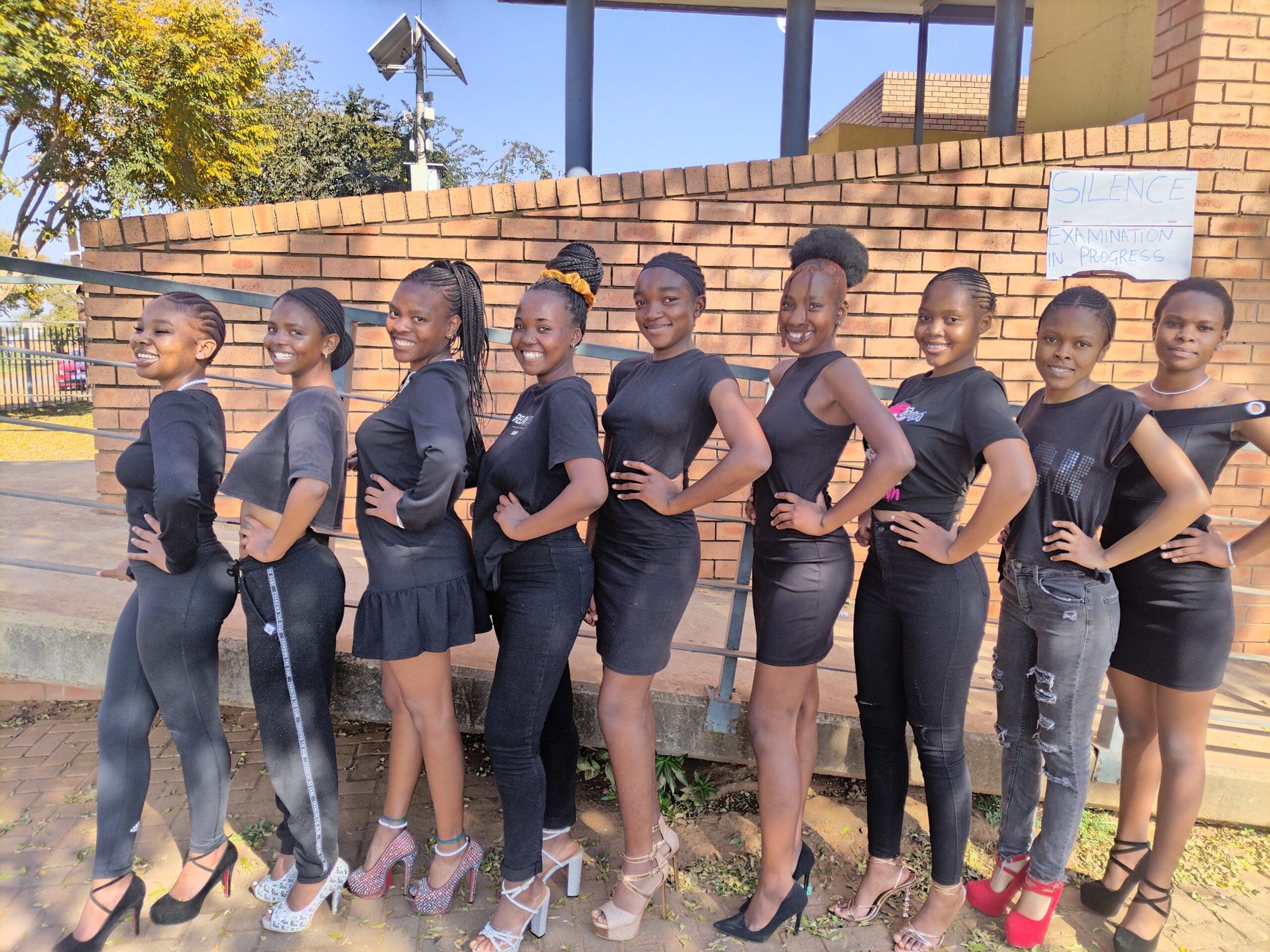 The race is on for the Miss Finetown crown!