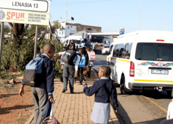 DA: Thousands of Gauteng learners stranded as Government fails to pay bus operators