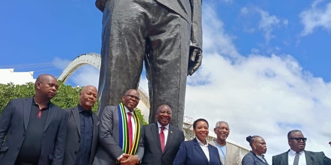 President Ramaphosa unveils Nelson Mandela & Oliver Tambo’s statues in Durban