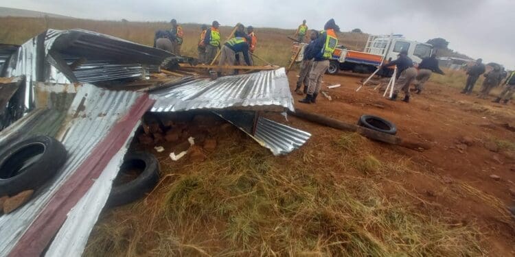 Ennerdale shack demolished by JMPD (Image: Mfanafuthi Khambule)