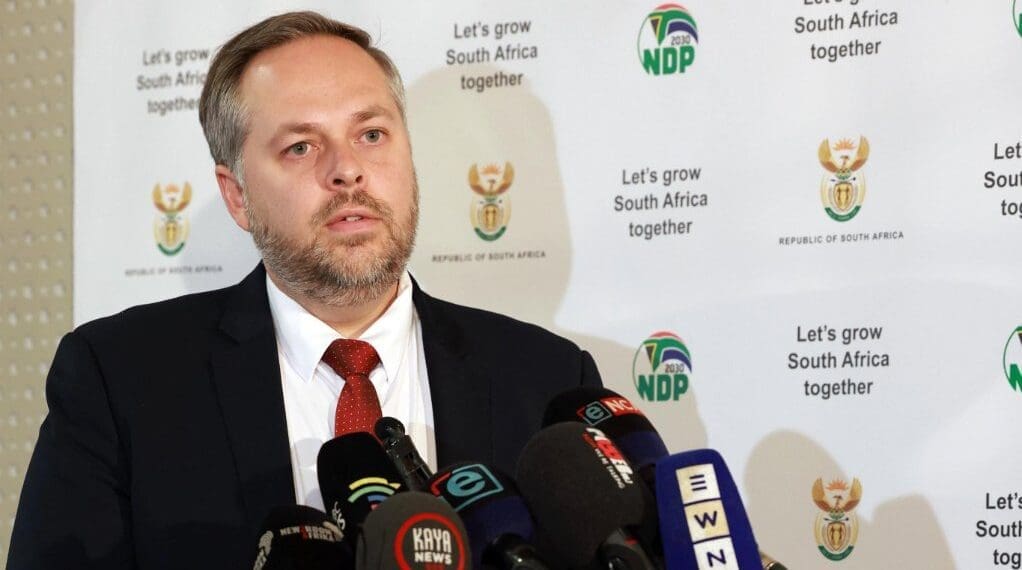 DHA reachs 110 bank branches: “Applications submitted via digital banking app will become a reality”